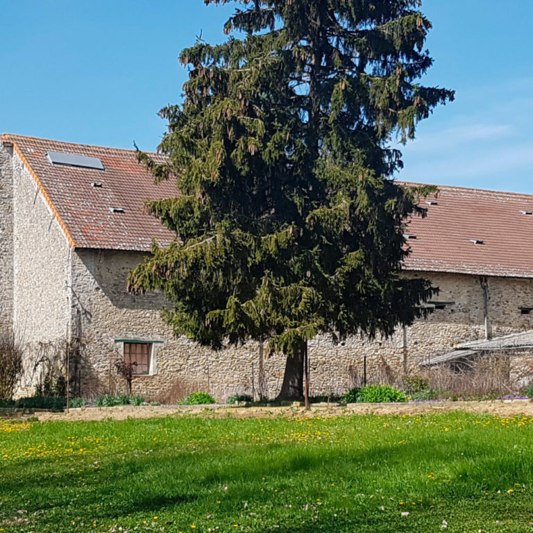 lieu-ferme-carre-1024x1024