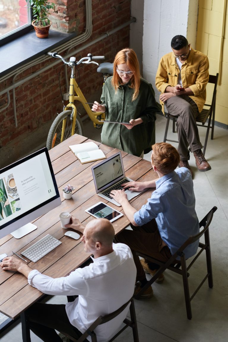 Quel est l'impact des fêtes de fin d'année au cœur des entreprises et des espaces de coworking à Nantes-02